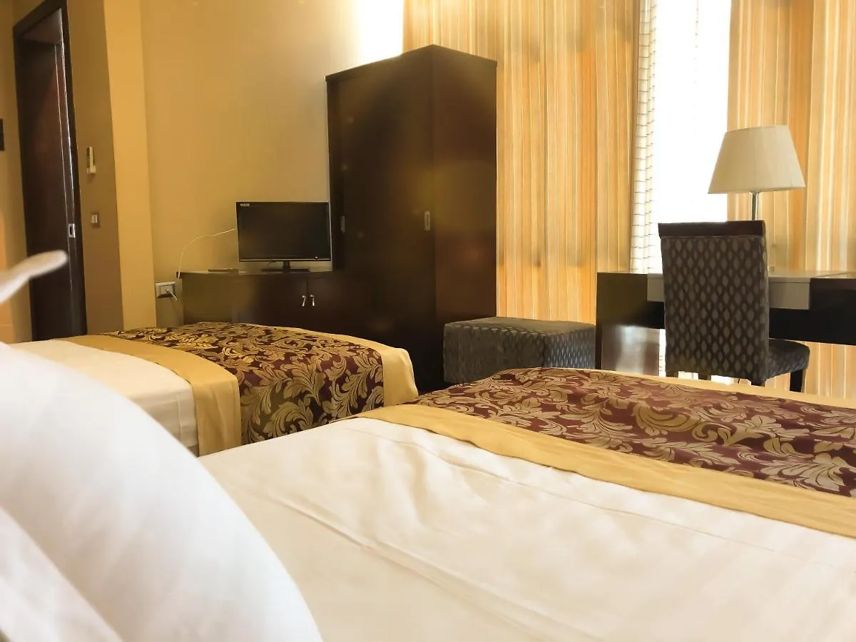 Hotel Arifi شكودر