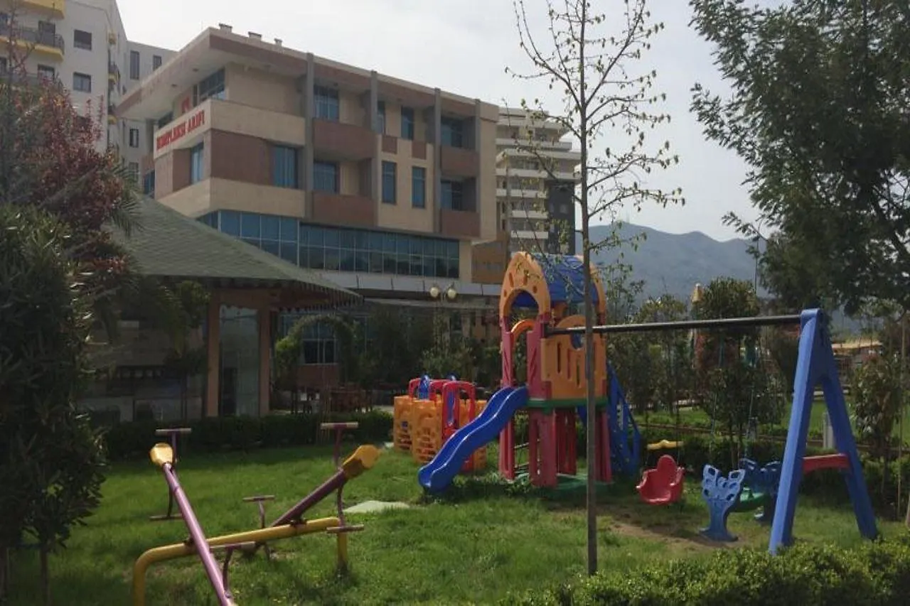 Hotel Arifi شكودر