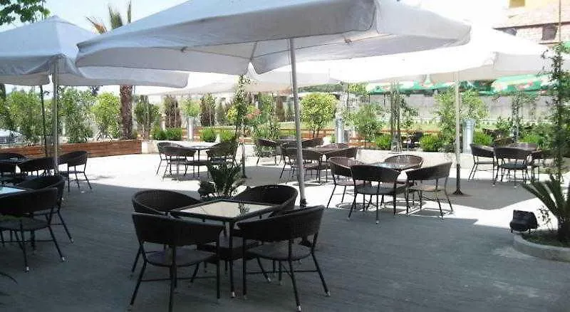 Hotel Arifi شكودر